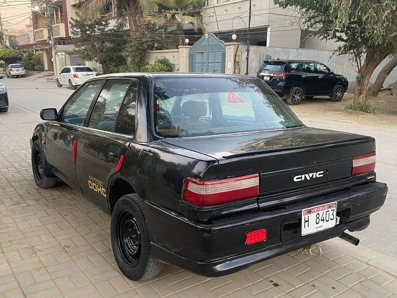 Honda Civic EXi 1988 3