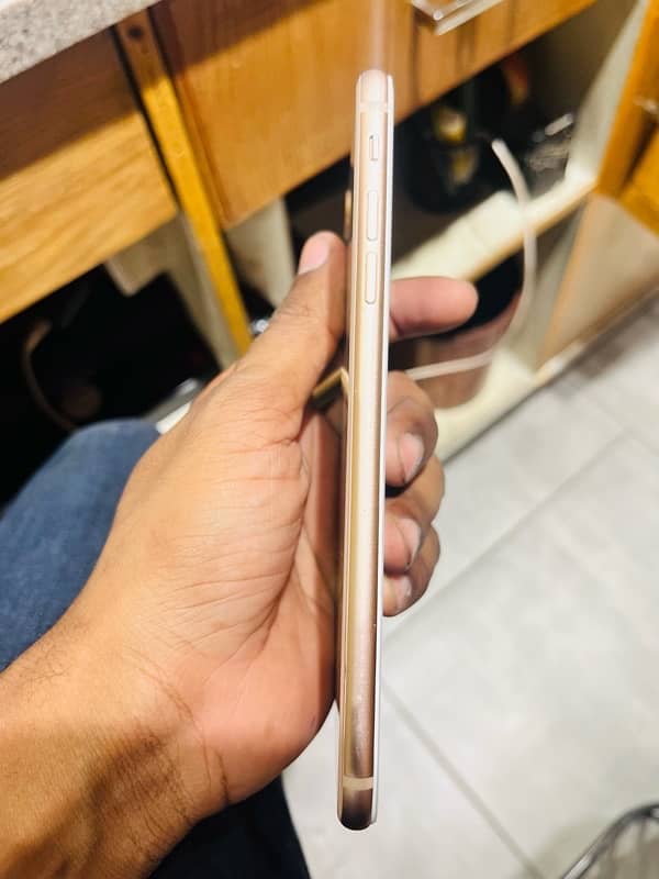 Iphone 8 plus 64gb pta approved 1