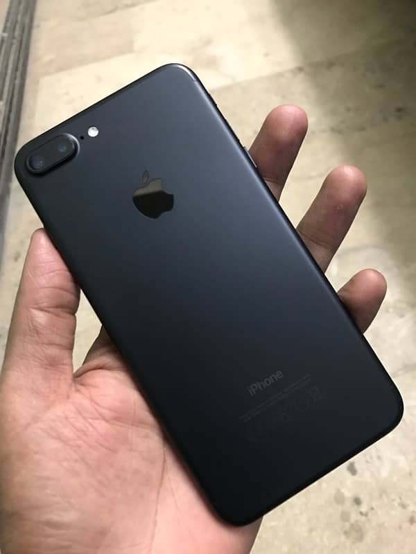 iphone 7plus 128gb pta approved 0347-0606029 1