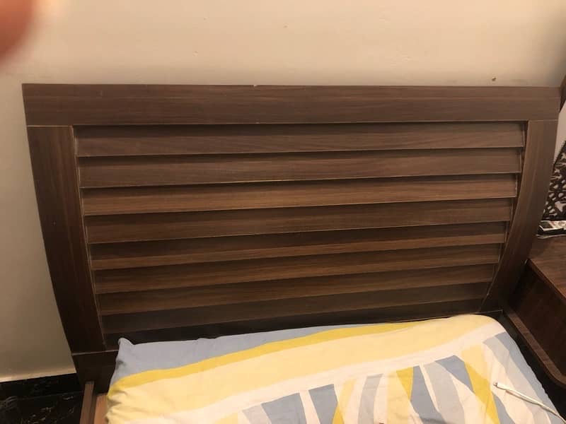 single bed 0