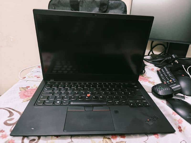 LENOVO X1 CARBON 8TH GEN I7 0