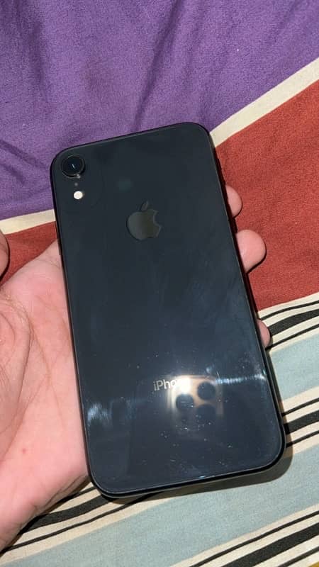 IPHONE XR FOR SALE  battery health 85 percent 10 by 9.2 0