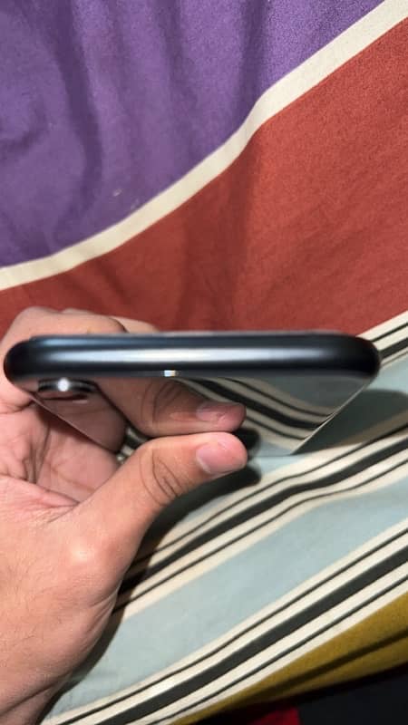 IPHONE XR FOR SALE  battery health 85 percent 10 by 9.2 3