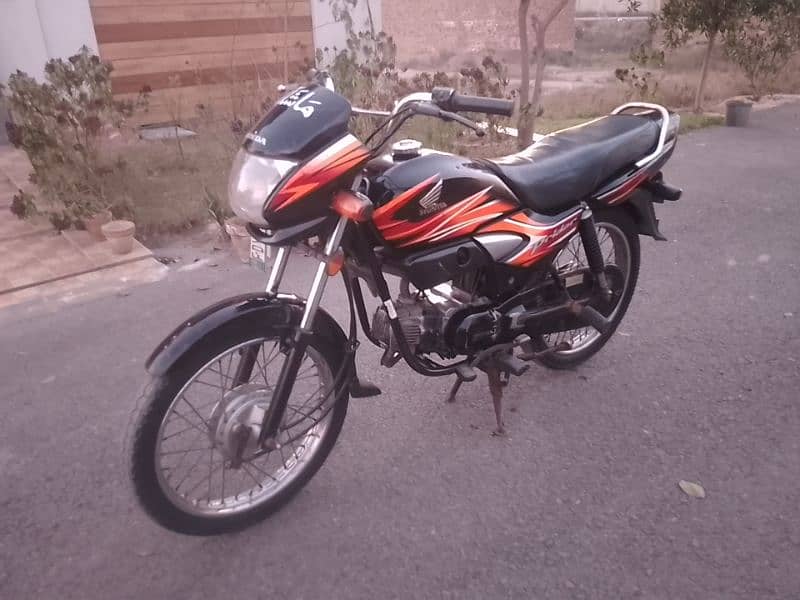 Honda Pridor 100cc model 2017 03127915119 2