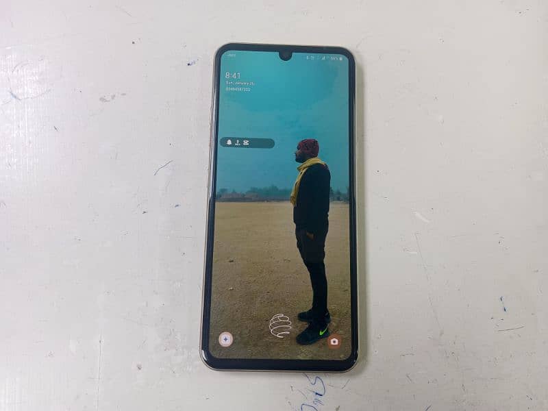 LG v60 for sale 0