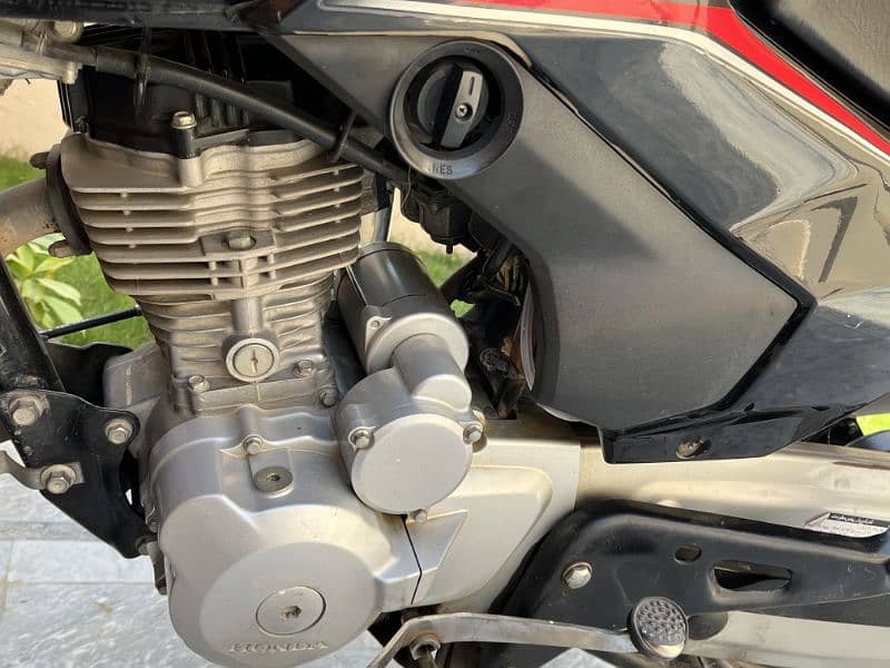 Honda CB 125f in gen one condition for sale 1