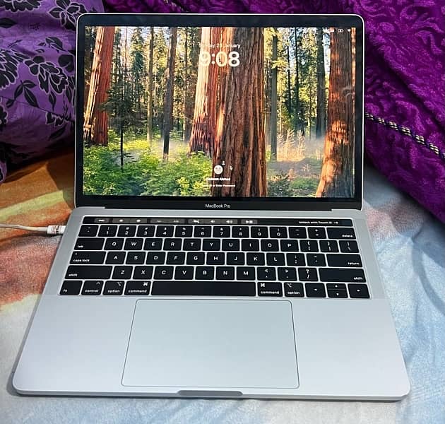 MacBook Pro 2018 13” 0