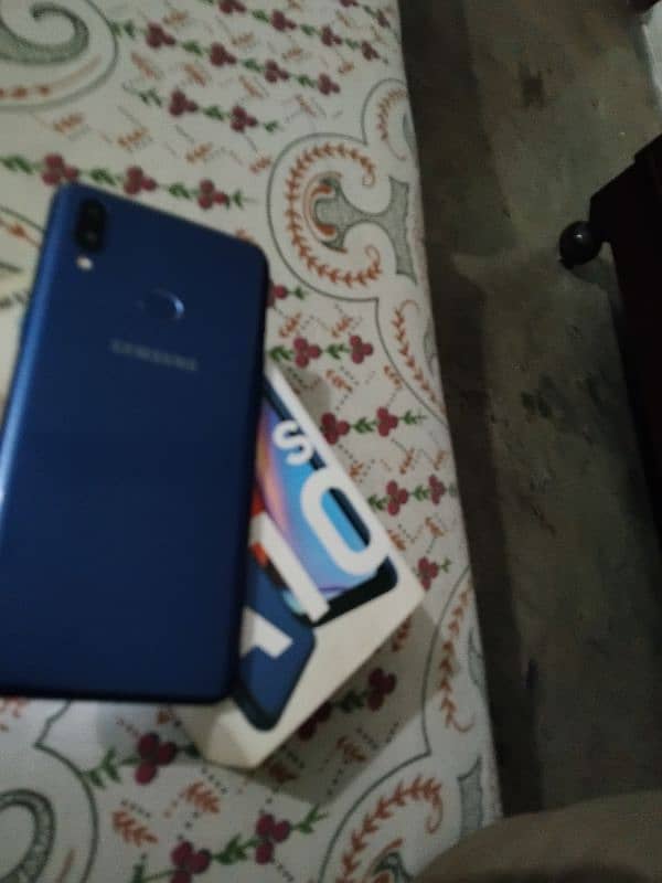 Samsung A10S 1