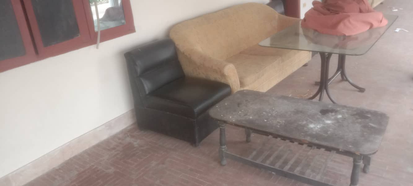 1/2/3 seater sofa, 2 office chair, one dining table, 1 wooden table 0