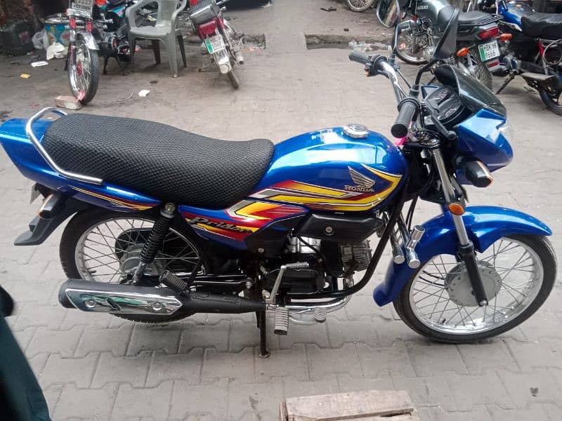 Honda pridor 100cc 1