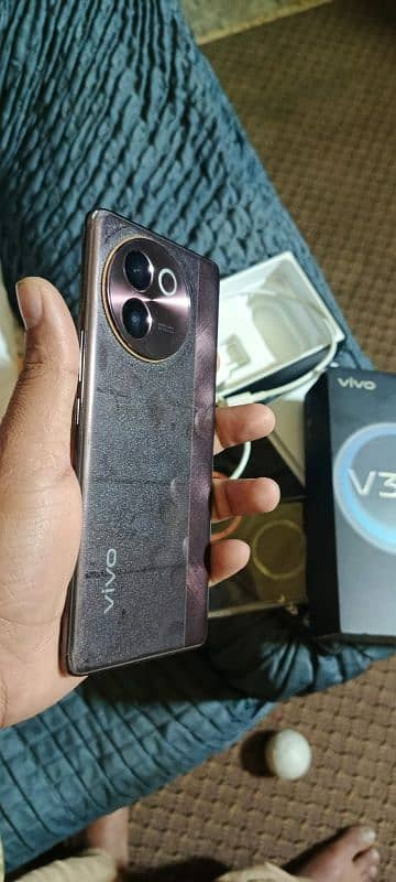 vivo v30 e 4