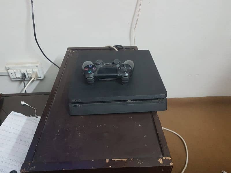 Ps4 slim 500GB just like new 2