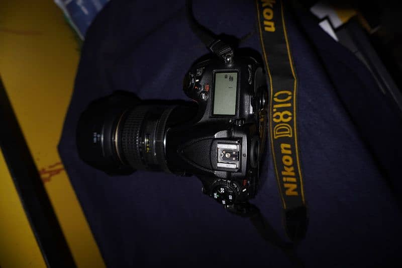 Nikon D810 camera with lens 24-120 2