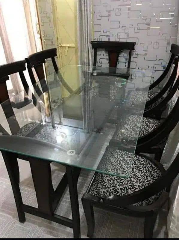 Dining table 4