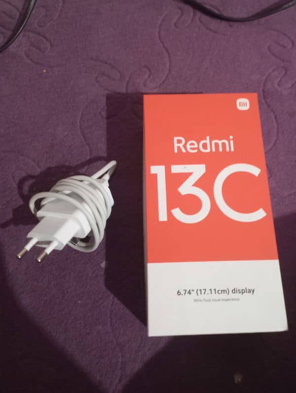 REDMI 13 C . 8. RAM . 256 ROM 3