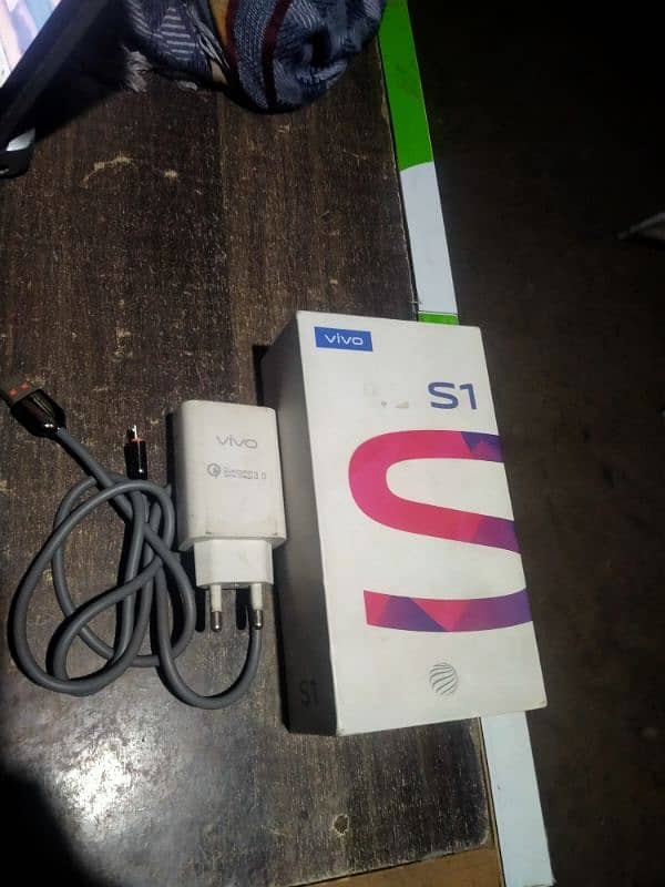 vivo s1 4GB ram 128 Rom 3