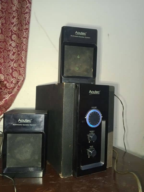 aoutec multimedia speakers 7