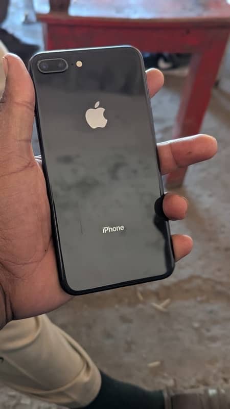 iPhone 8 plus 4