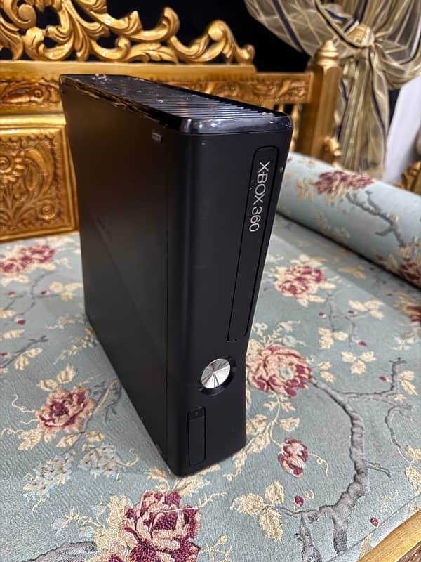 Xbox 360 slim for sale in Bahawalpur 0