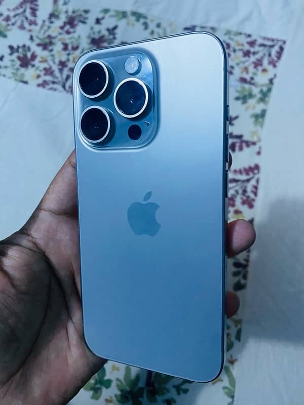 IPHONE 15 PRO (FACTORY UNLOCK 256) 1