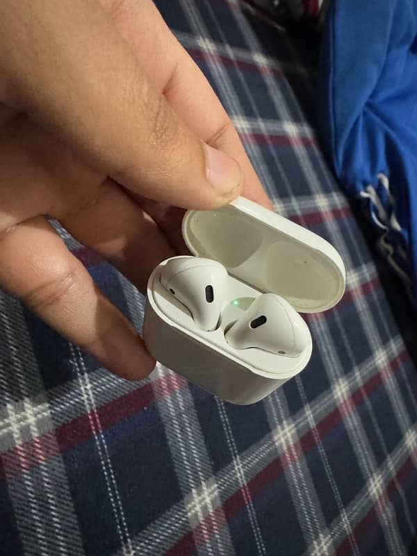 Airpods 2nd generation 1