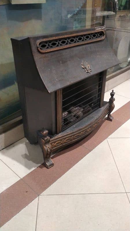 Antique gas heater heavy weight good candition 2