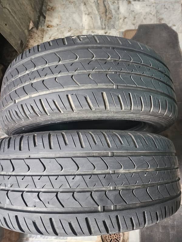 Good Year 255/55 R19 1