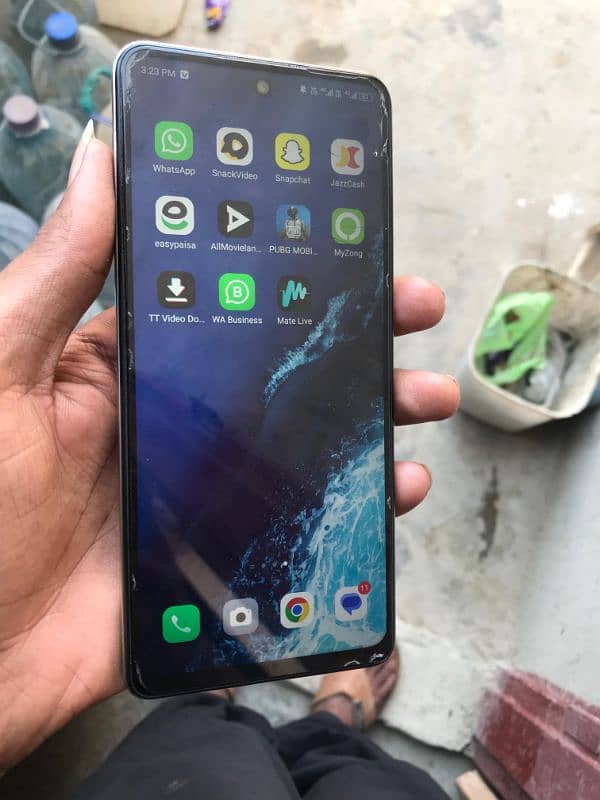 Infinix hot 40 8/256gb With Original charger 2