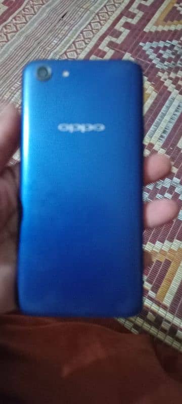 Oppo A83 1