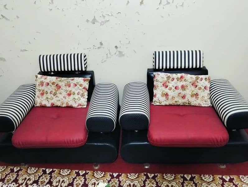 5. . setar sofa with table black and red net & clean just like brand new 4