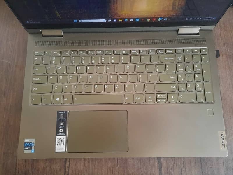 Lenovo Yoga 7i (i7, 11 gen) 1