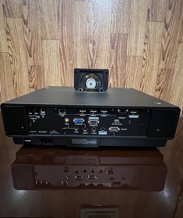 Epson Eb 805f projector for home theater 0