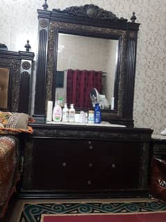 Dressing table and both side table for sale