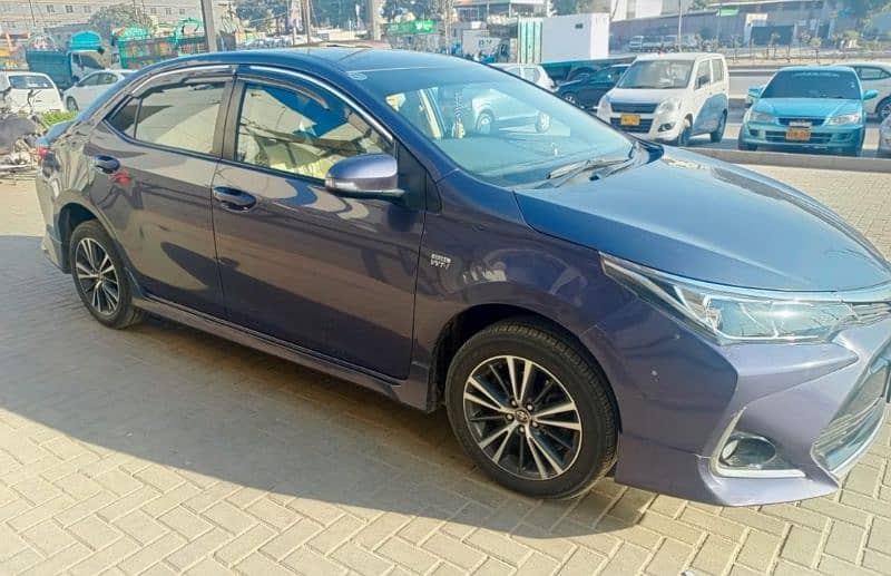 Toyota Corolla Altis X 2021 4