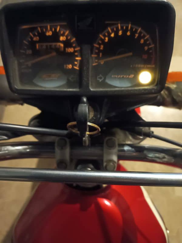 Honda CG 125 good condition price Negiotable 5