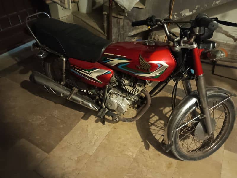 Honda CG 125 good condition price Negiotable 7