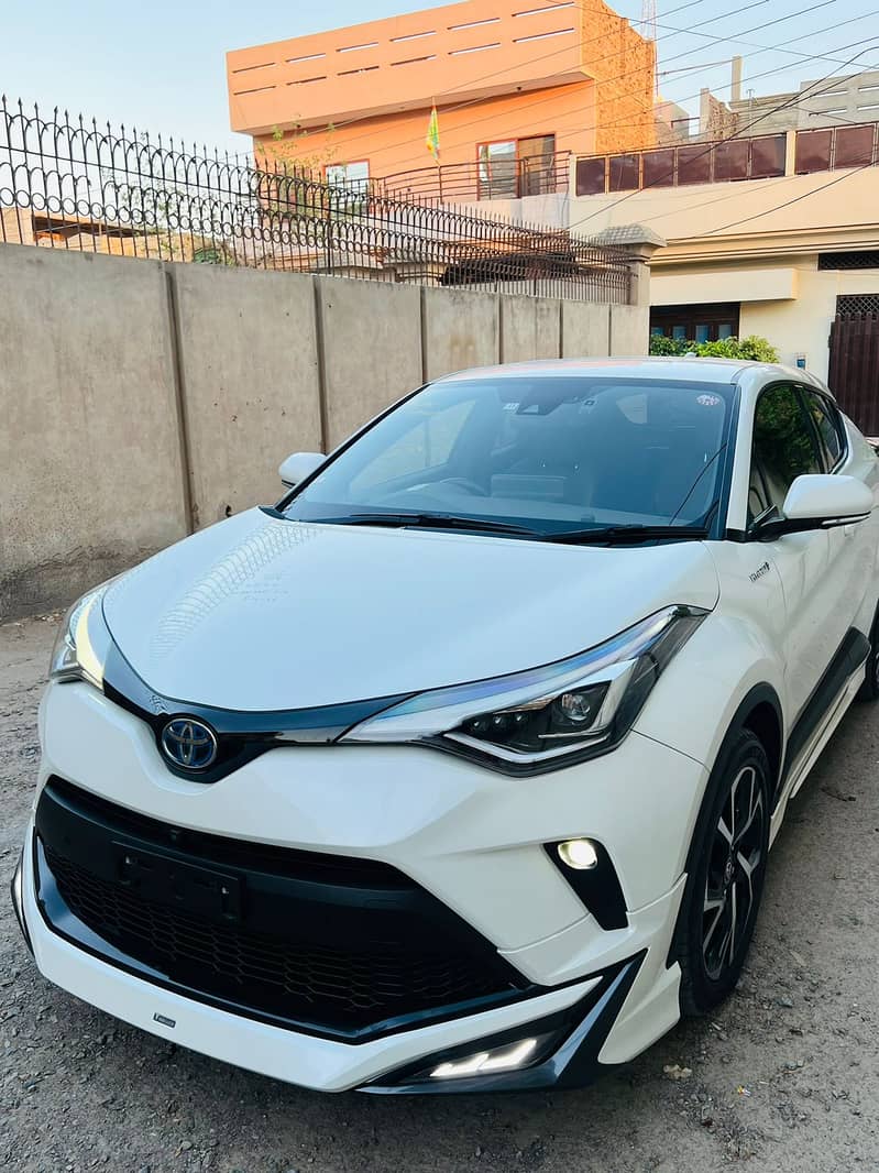 Toyota C-HR 2019 4.5 Grade Fresh 4