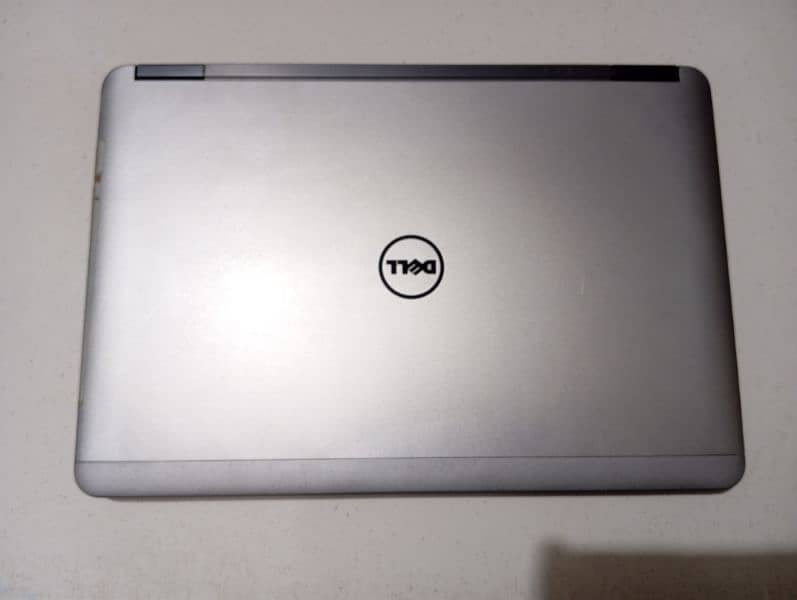 Selling Dell latitude E7240 1