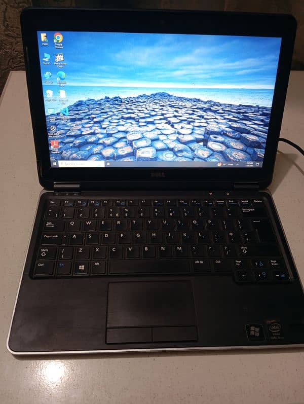 Selling Dell latitude E7240 3