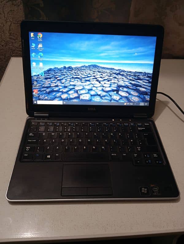 Selling Dell latitude E7240 4