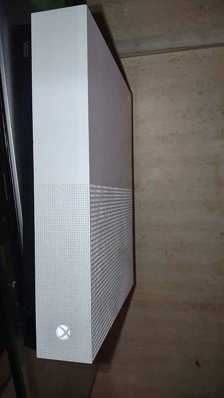 Xbox one s 1tb 9