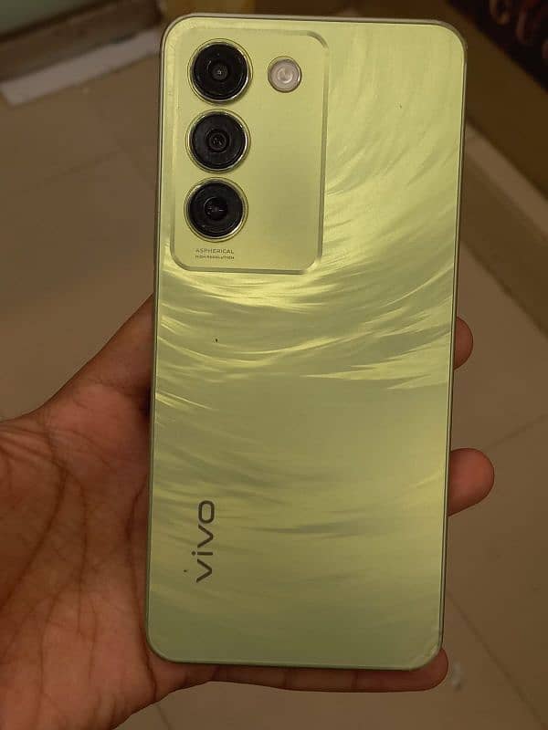 VIVo Y100 6