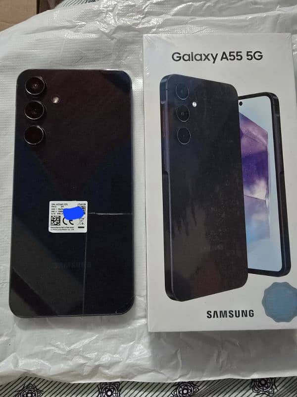 Samsung A55 5g 11month warranty like pin pack. see pictures 8/256 0