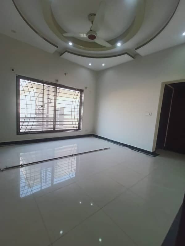 10 Marla upper portion with Gass available for rent in bahria enclave Islamabad 5