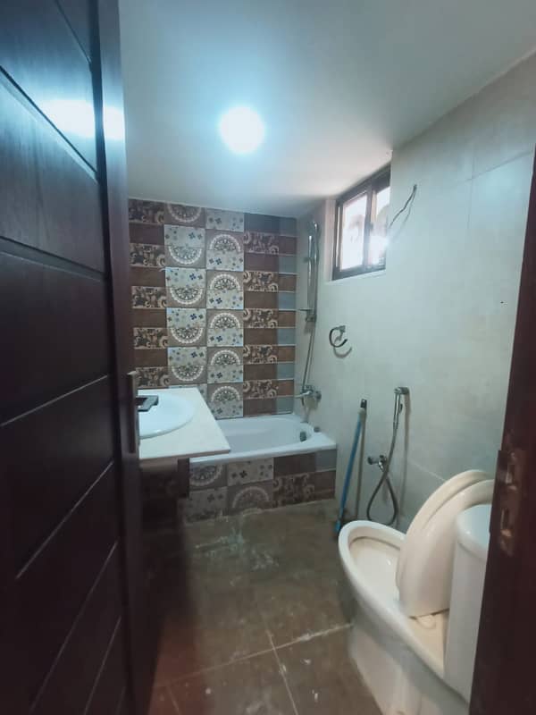 10 Marla upper portion with Gass available for rent in bahria enclave Islamabad 7