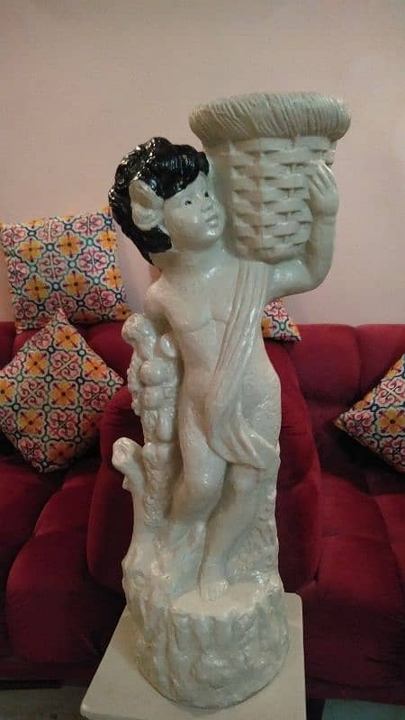 beautiful lamp and stonned made statue 5