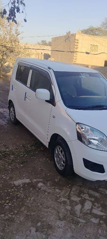 Suzuki Wagon R 2019 1