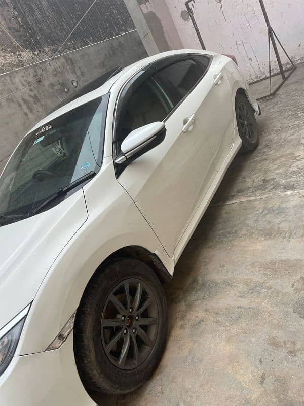 Honda Civic Oriel 2018 1