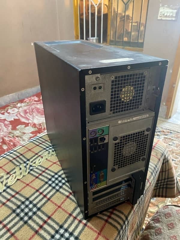 Dell optiolex 790 i5 second genration 8 gb ram with 500 gb hard 3