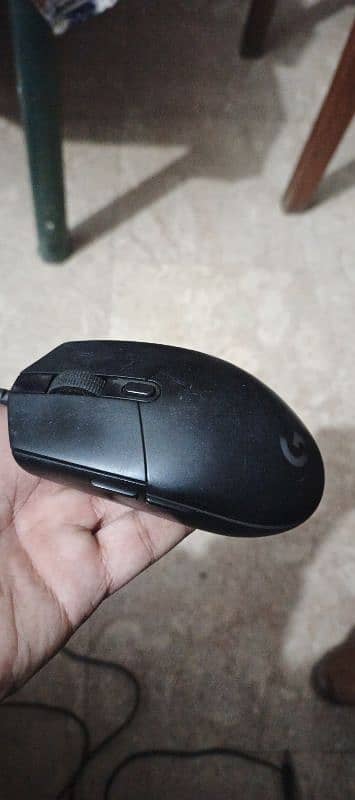 Logitech G102 mouse black colour 2